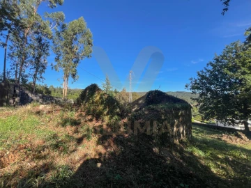 Moradia T2 para Venda em Formariz e Ferreira