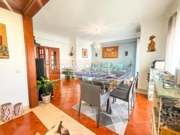 Apartamento T3 para Venda em Samora Correia