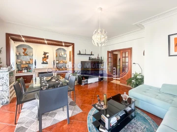 Apartamento T3 para Venda em Samora Correia