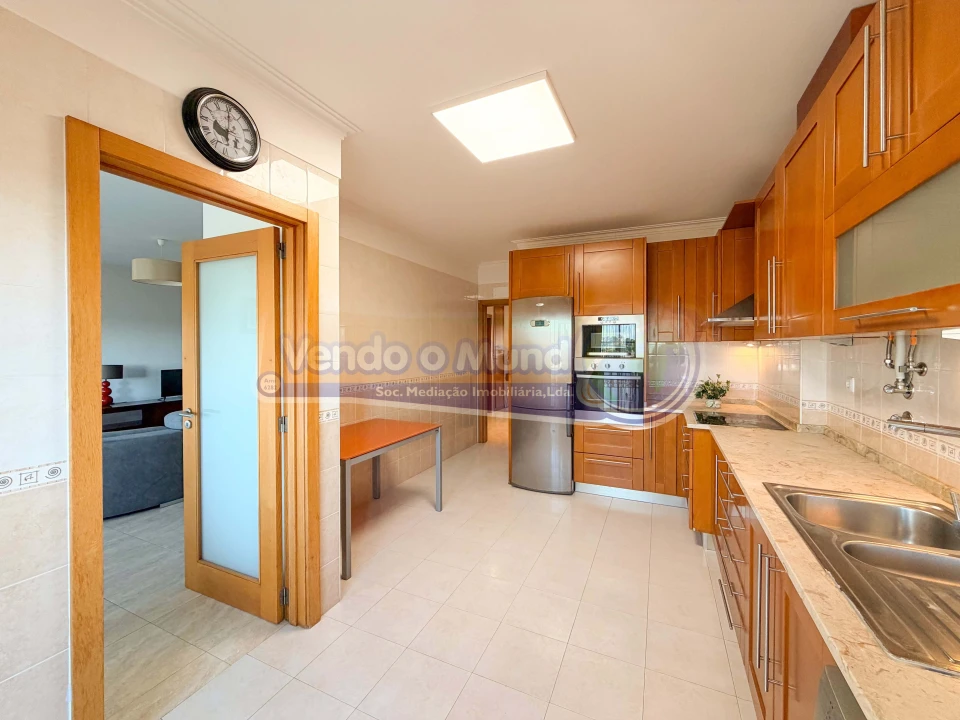 Apartamento T3 para Venda em Benavente Foto 10