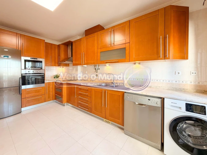 Apartamento T3 para Venda em Benavente Foto 11