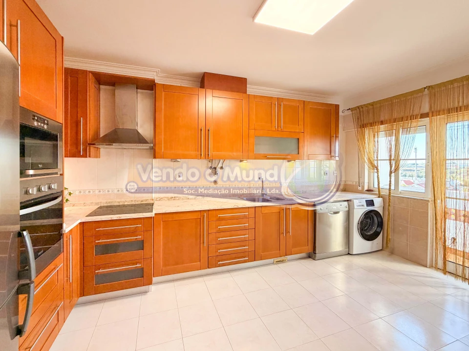 Apartamento T3 para Venda em Benavente Foto 8