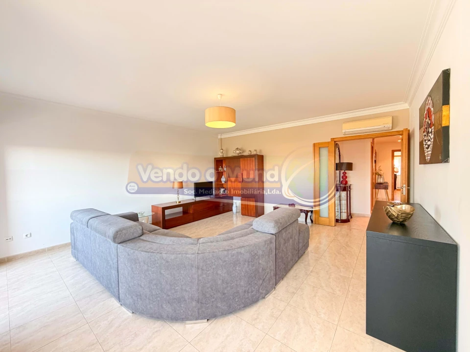 Apartamento T3 para Venda em Benavente Foto 4