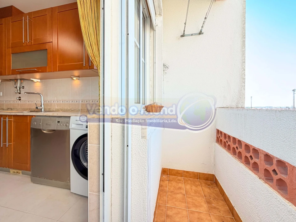 Apartamento T3 para Venda em Benavente Foto 12