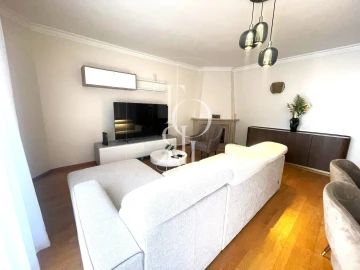 Apartamento T3 para Arrendamento férias em Carnaxide e Queijas
