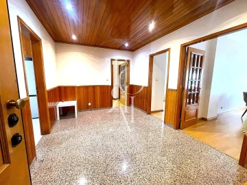 Apartamento T3 para Arrendamento férias em Carnaxide e Queijas