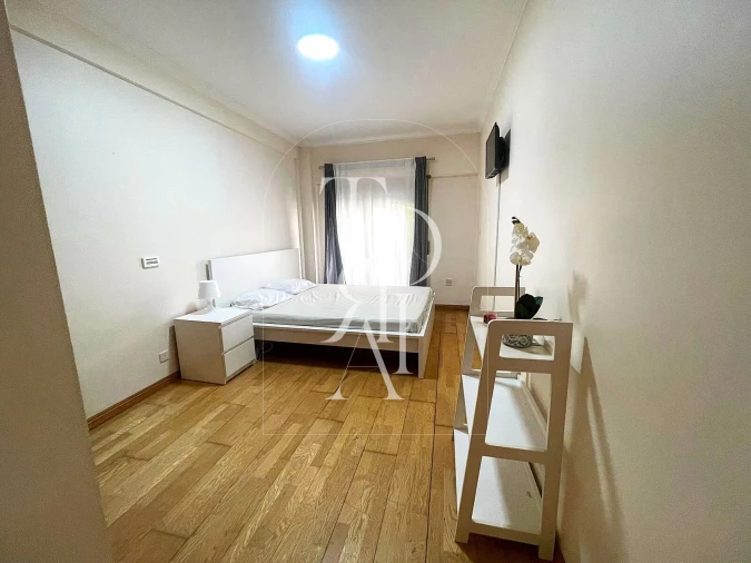 Apartamento T3 para Arrendamento férias em Carnaxide e Queijas Foto 15