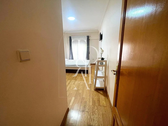 Apartamento T3 para Arrendamento férias em Carnaxide e Queijas Foto 14