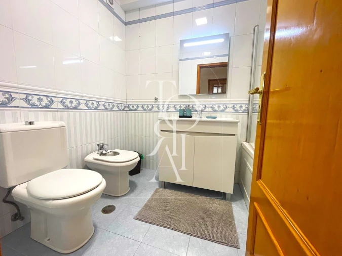Apartamento T3 para Arrendamento férias em Carnaxide e Queijas Foto 12