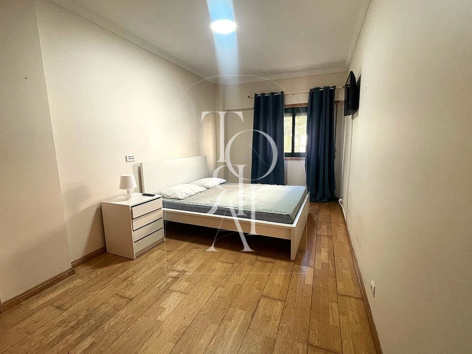 Apartamento T3 para Arrendamento férias em Carnaxide e Queijas Foto 10