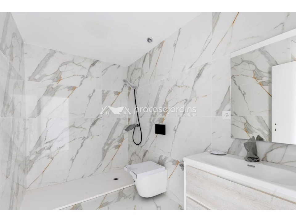 Apartamento T3 para Venda em Caranguejeira Foto 11