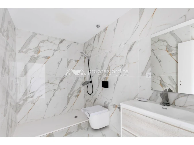 Apartamento T3 para Venda em Caranguejeira Foto 11