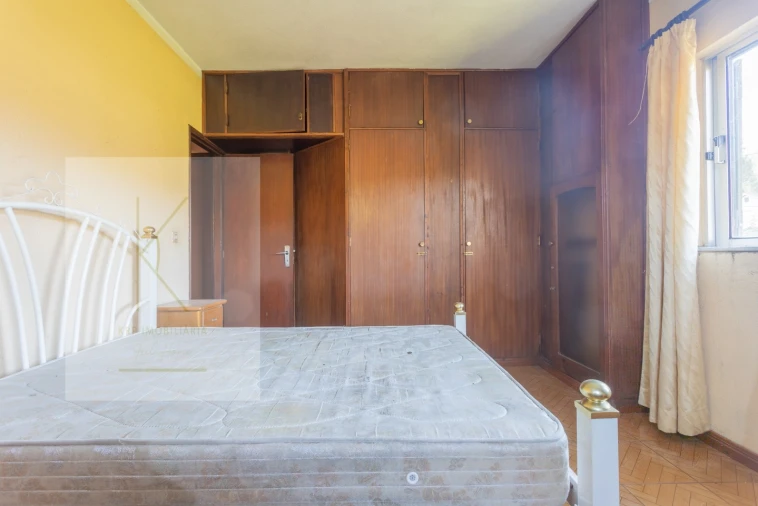 Moradia T3 para Venda em Vale Foto 26