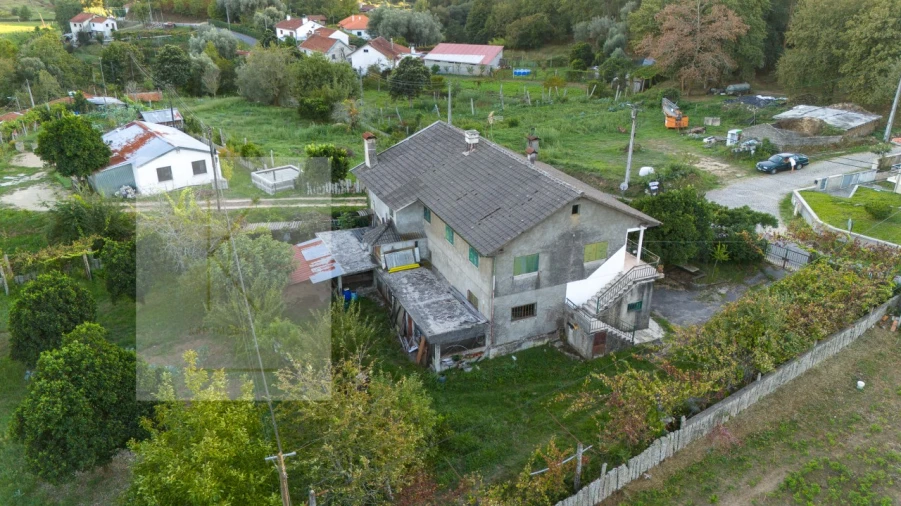 Moradia T3 para Venda em Vale Foto 49