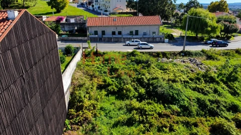 Terreno para Venda em Baguim do Monte (Rio Tinto)