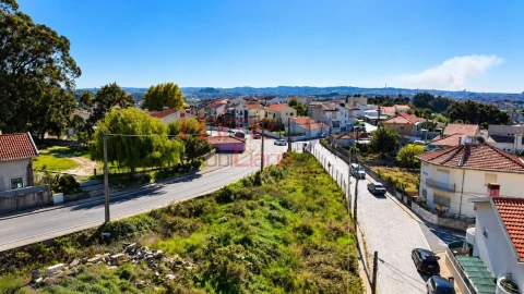 Terreno para Venda em Baguim do Monte (Rio Tinto)