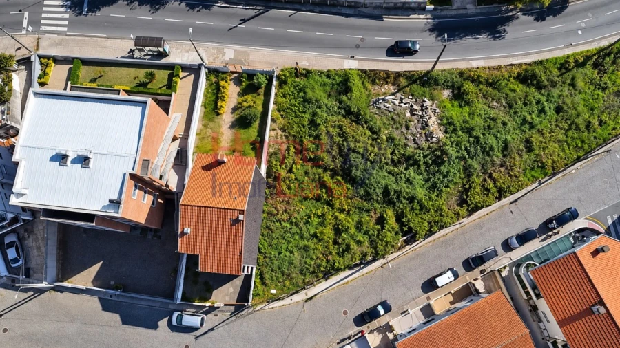 Terreno para Venda em Baguim do Monte (Rio Tinto)