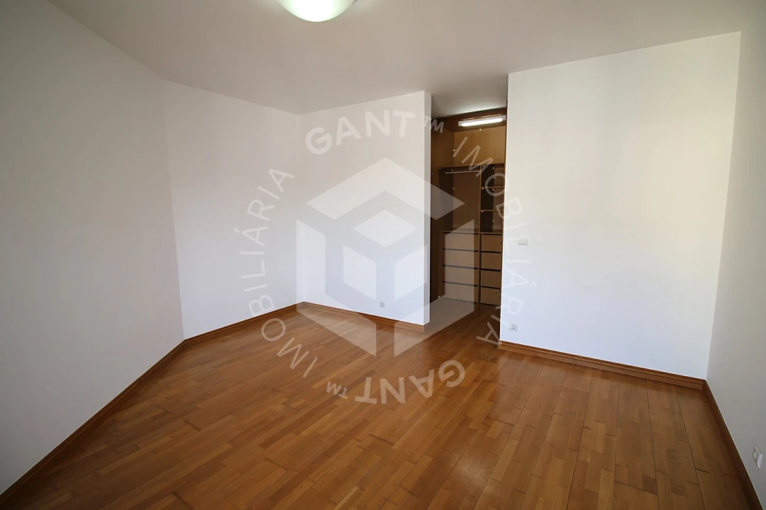 Apartamento T1 para Arrendamento em Costa da Caparica Foto 23