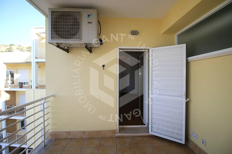 Apartamento T1 para Arrendamento em Costa da Caparica Foto 10