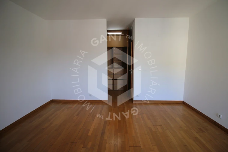 Apartamento T1 para Arrendamento em Costa da Caparica Foto 24