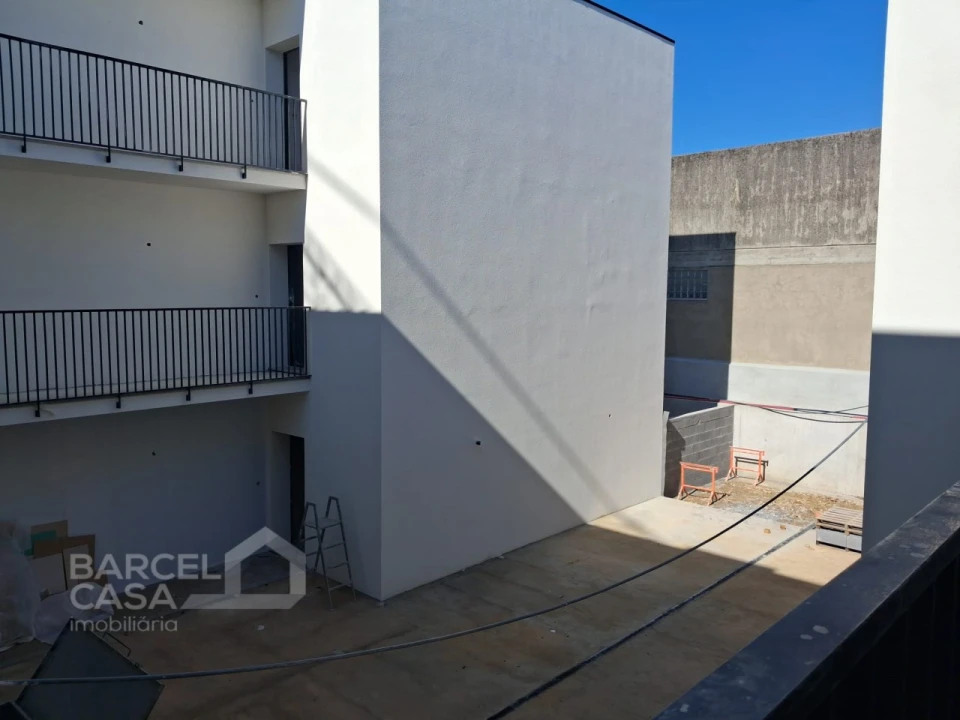 Apartamento T1 para Venda em Palmeira de Faro e Curvos Foto 26