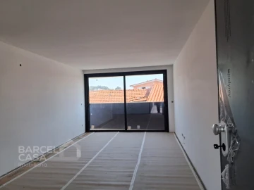 Apartamento T1 para Venda em Palmeira de Faro e Curvos