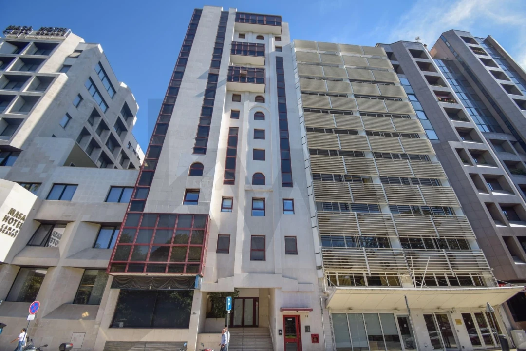 Apartamento T3 para Arrendamento em Alvalade Foto 29