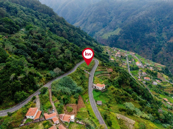 Terreno para Venda em Ribeira da Janela Foto 9