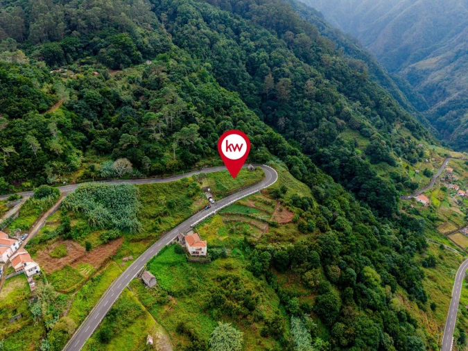 Terreno para Venda em Ribeira da Janela Foto 4