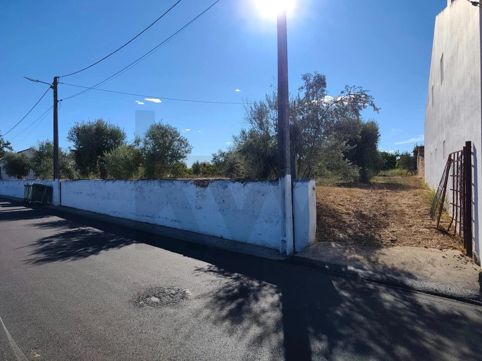 Terreno para Venda em São Facundo e Vale das Mós Foto 11
