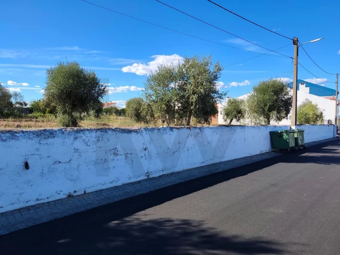 Terreno para Venda em São Facundo e Vale das Mós Foto 2