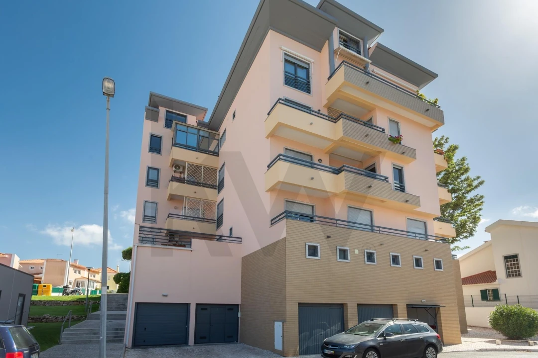 Apartamento T1 para Arrendamento em São Domingos de Rana Foto 34