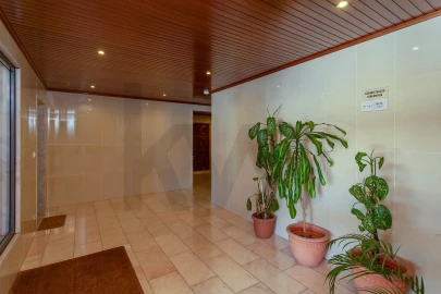 Apartamento T1 para Arrendamento em São Domingos de Rana
