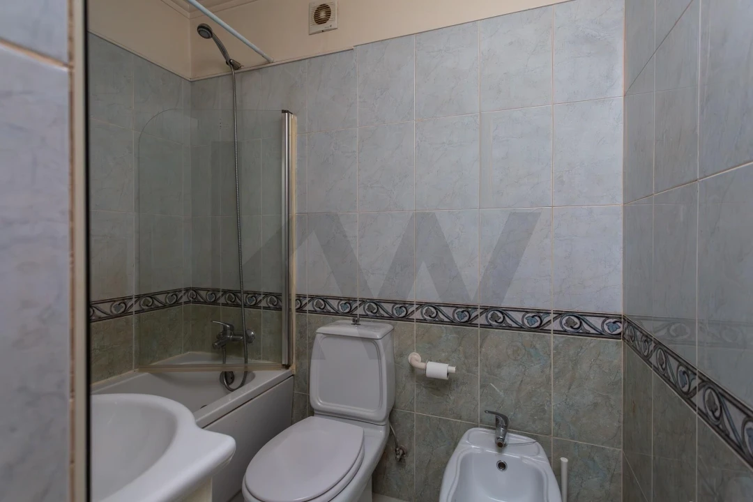 Apartamento T1 para Arrendamento em São Domingos de Rana Foto 17