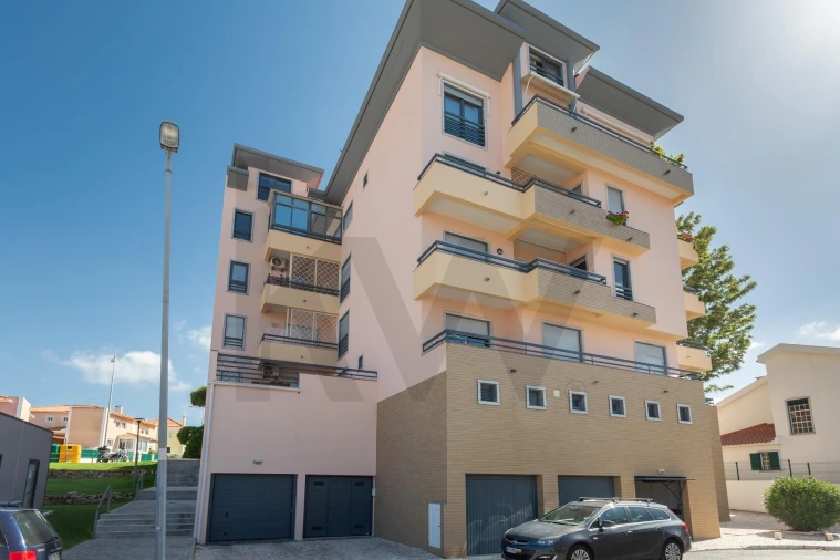 Apartamento T1 para Arrendamento em São Domingos de Rana Foto 34