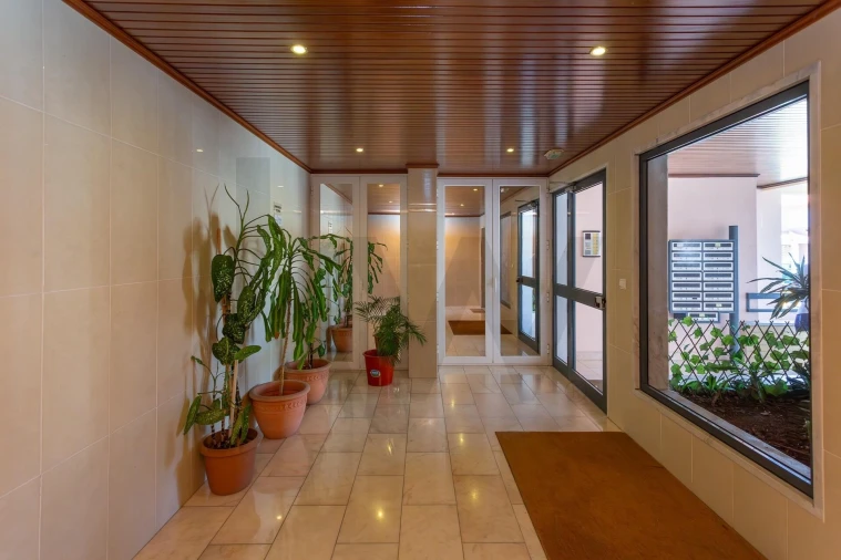 Apartamento T1 para Arrendamento em São Domingos de Rana Foto 30