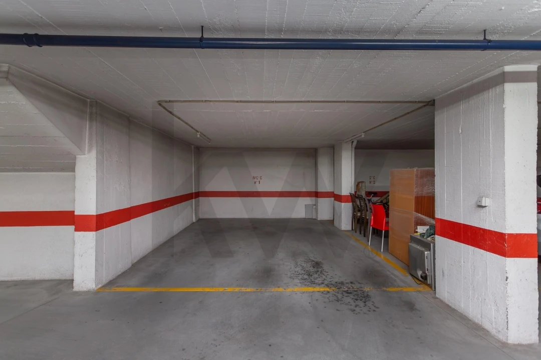 Apartamento T1 para Arrendamento em São Domingos de Rana Foto 32