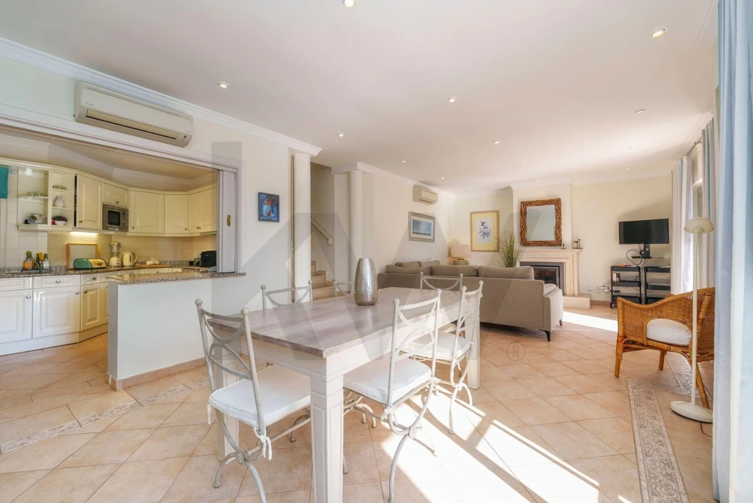 Apartamento T2 para Venda em Almancil Foto 6