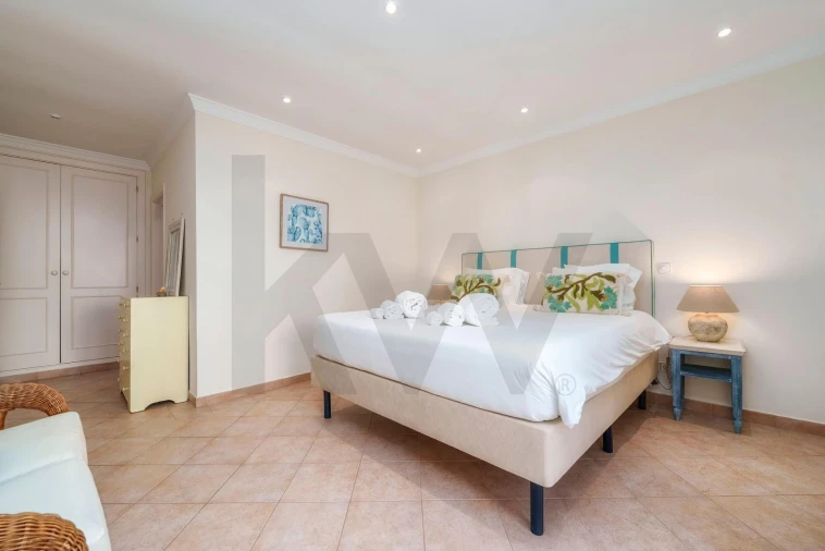 Apartamento T2 para Venda em Almancil Foto 27