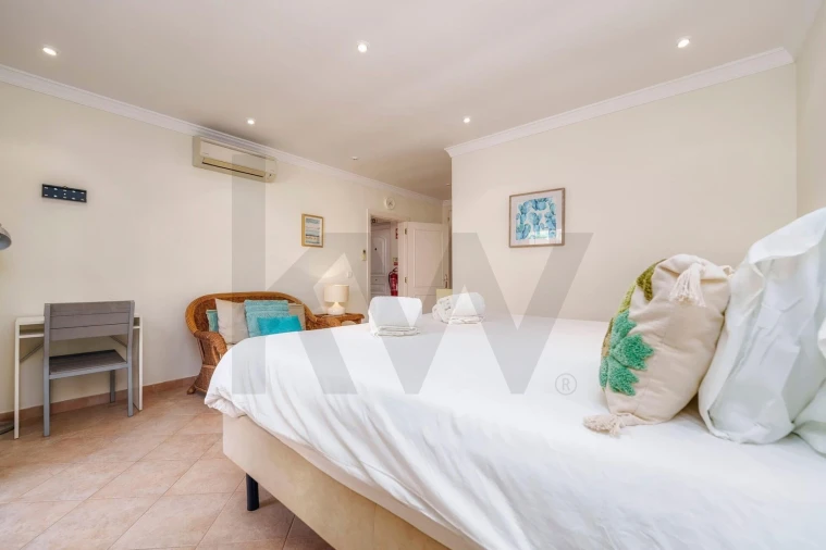 Apartamento T2 para Venda em Almancil Foto 28