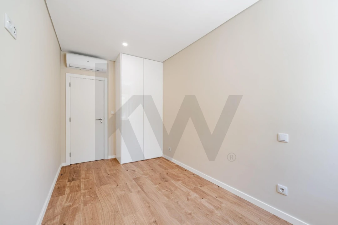 Apartamento T2 para Venda em Penha de França Foto 10