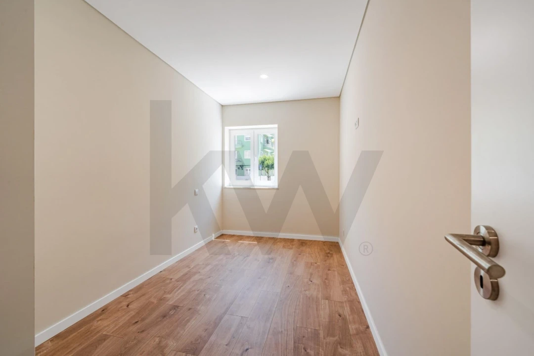 Apartamento T2 para Venda em Penha de França Foto 25