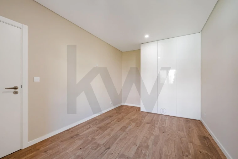 Apartamento T2 para Venda em Penha de França Foto 14