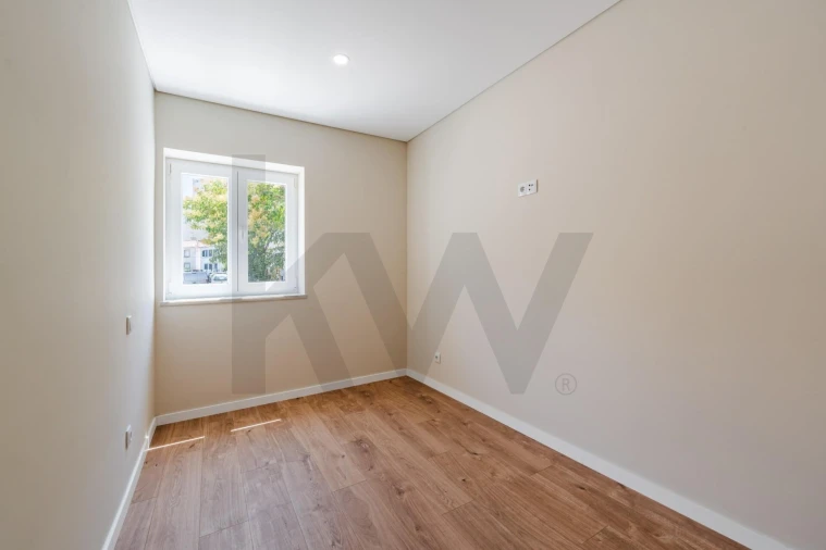 Apartamento T2 para Venda em Penha de França Foto 26