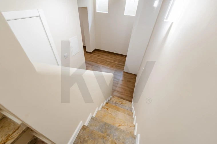 Apartamento T2 para Venda em Penha de França Foto 30