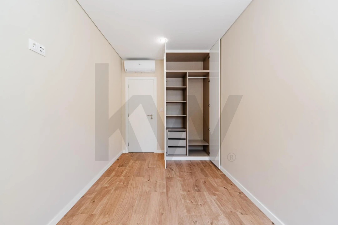 Apartamento T2 para Venda em Penha de França Foto 11