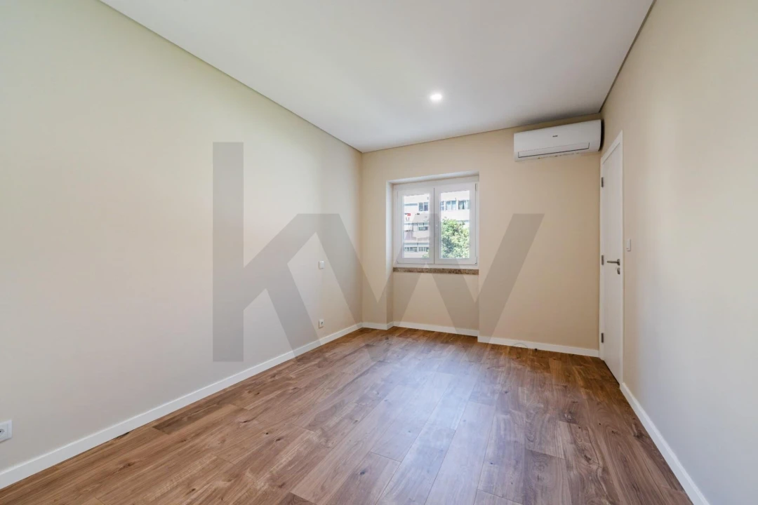 Apartamento T2 para Venda em Penha de França Foto 15