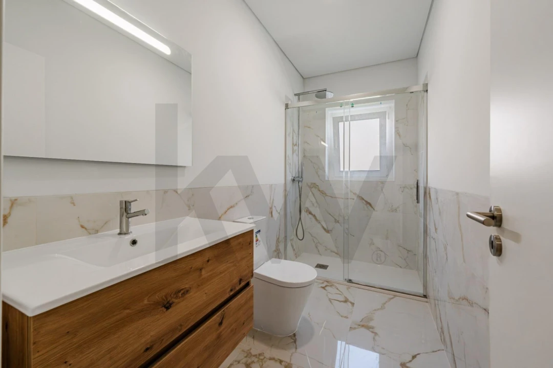 Apartamento T2 para Venda em Penha de França Foto 16