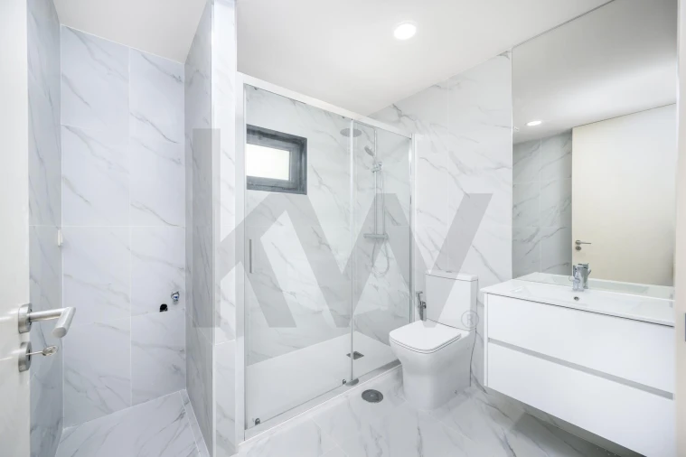 Apartamento T1 para Venda em Gandra Foto 4