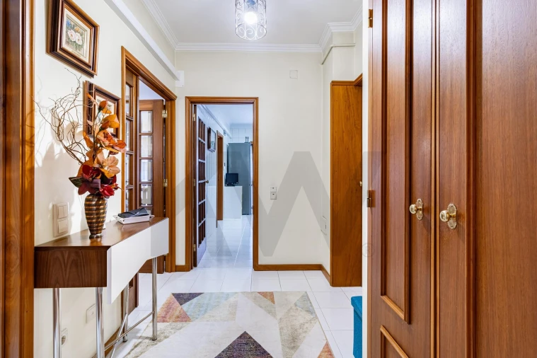 Apartamento T3 para Venda em São João da Madeira Foto 3